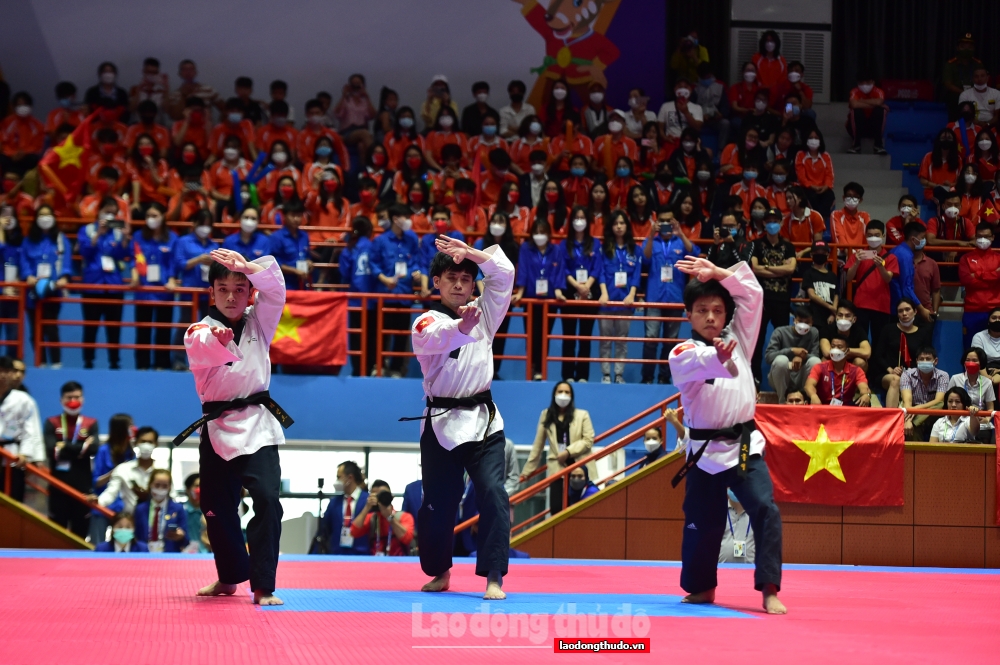 Taekwondo Việt Nam xuất sắc giành 4 Huy chương Vàng trong ngày đầu ra quân