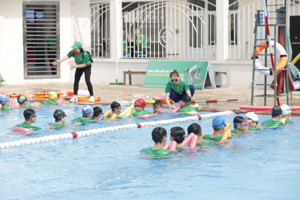 Phát động toàn dân tập luyện môn bơi, phòng chống đuối nước