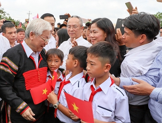 Kỳ 2:  Gần dân, lắng nghe dân - "chìa khóa" để cụ thể hóa "ý Đảng, lòng dân"