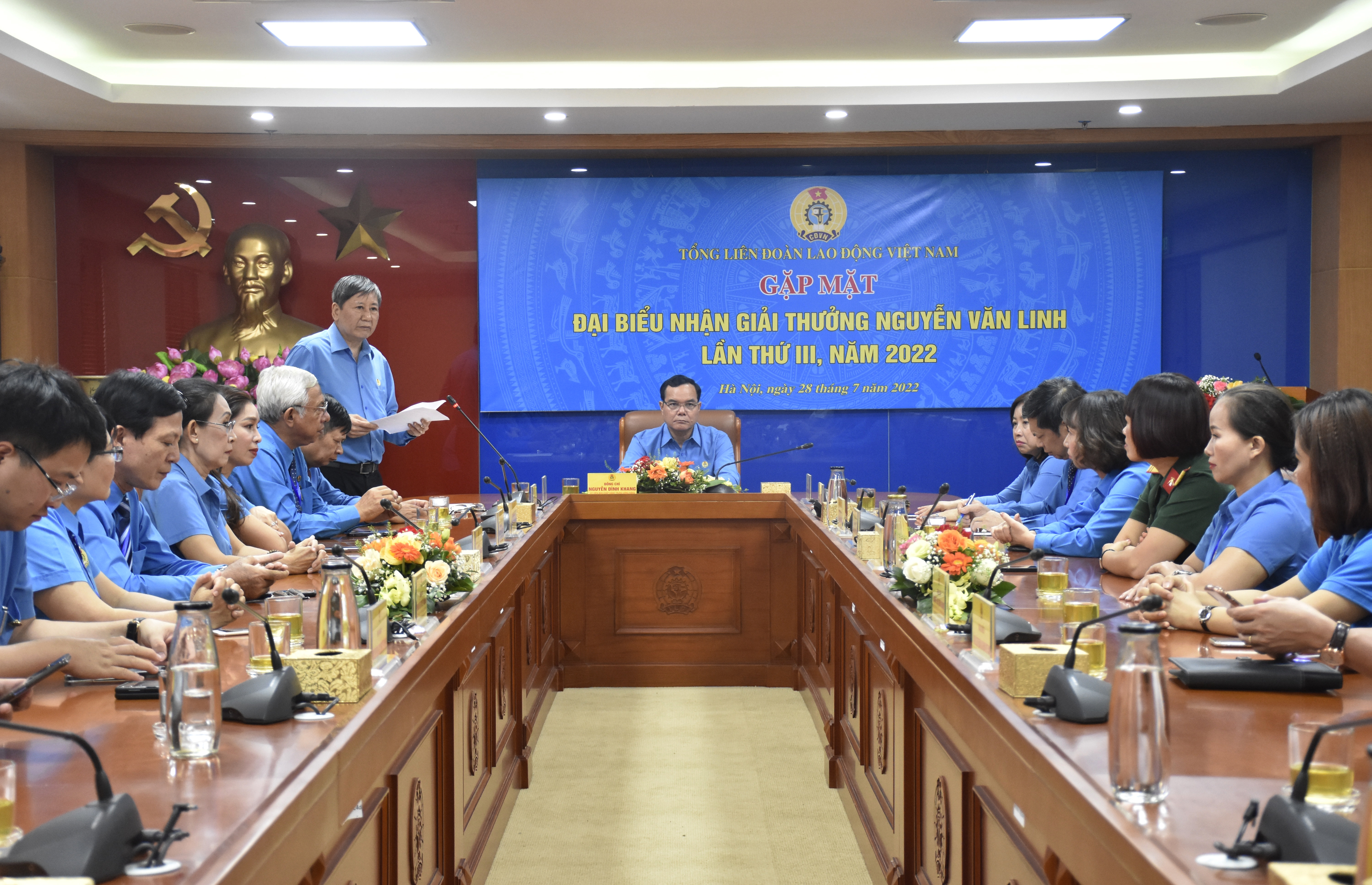 Cán bộ Công đoàn được trao tặng Giải thưởng Nguyễn Văn Linh: Đổi mới, sáng tạo bằng những việc làm cụ thể