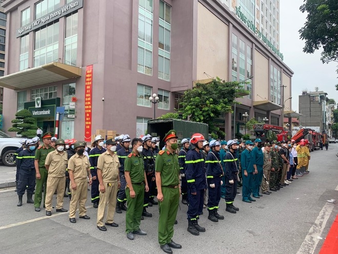 Quận Đống Đa: Diễn tập phương án chữa cháy, cứu nạn cứu hộ tại khu nhà cao tầng