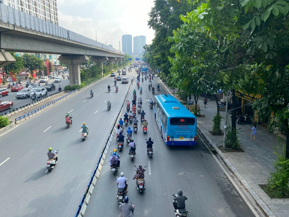 Thí điểm phân làn trên trục đường Nguyễn Trãi: Cần làm triệt để, linh hoạt