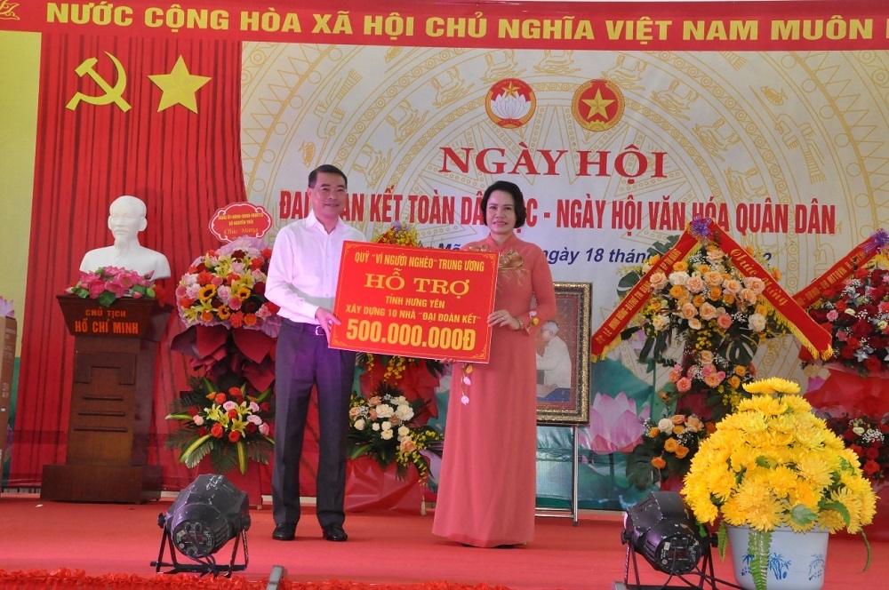 Bí thư Trung ương Đảng, Chánh văn phòng Trung ương Đảng dự Ngày hội Đại đoàn kết toàn dân tộc tại Hưng Yên