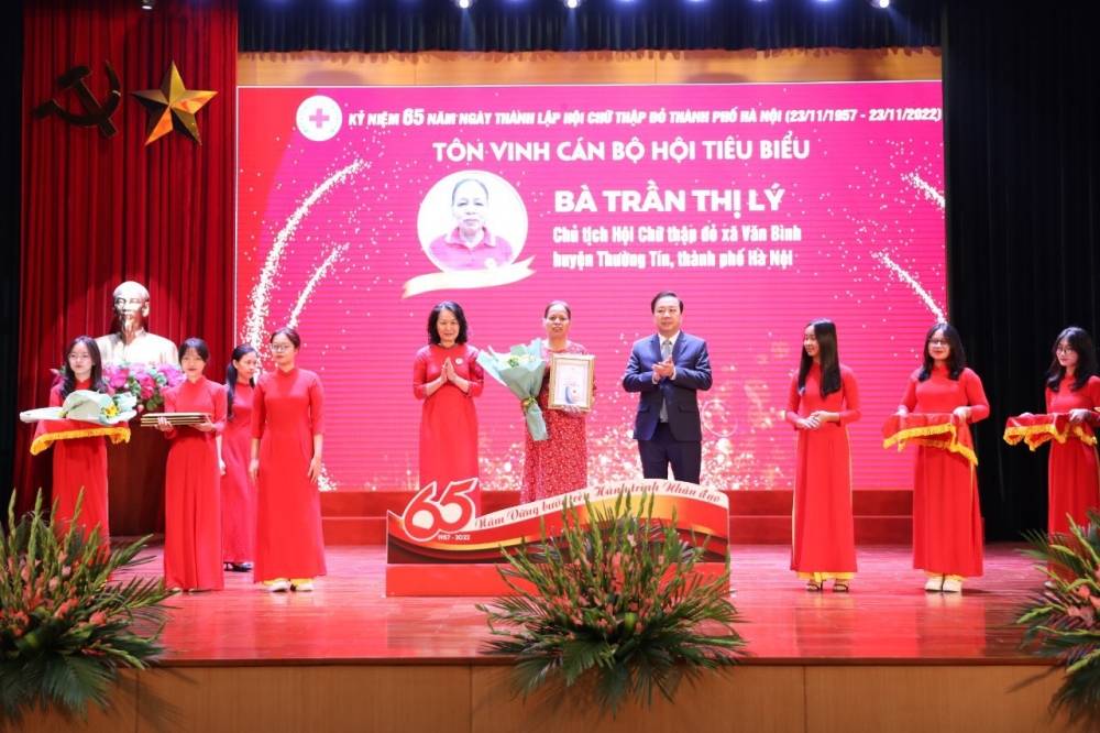 Hà Nội: Tôn vinh 87 cán bộ Hội Chữ thập đỏ, nhà hảo tâm tiêu biểu trong hoạt động nhân đạo