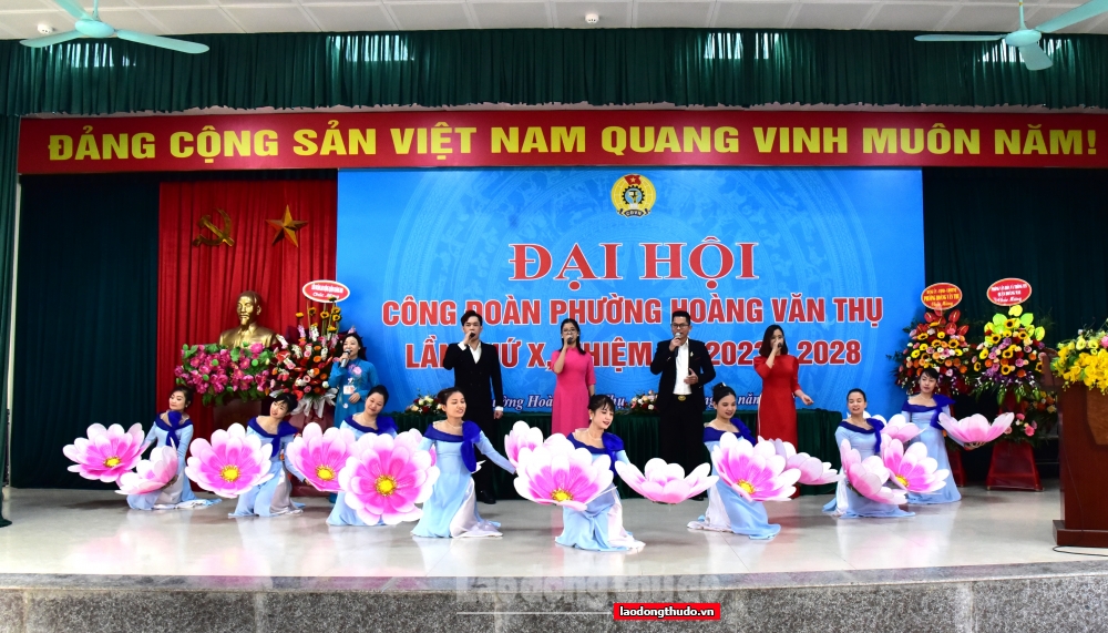 Giúp đoàn viên Công đoàn phường Hoàng Văn Thụ nâng cao trình độ để phục vụ nhân dân