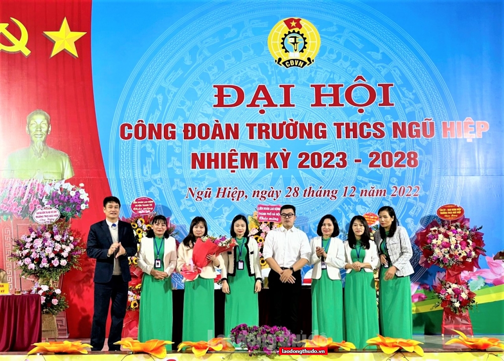 Tổ chức thành công Đại hội điểm Công đoàn Trường THCS Ngũ Hiệp