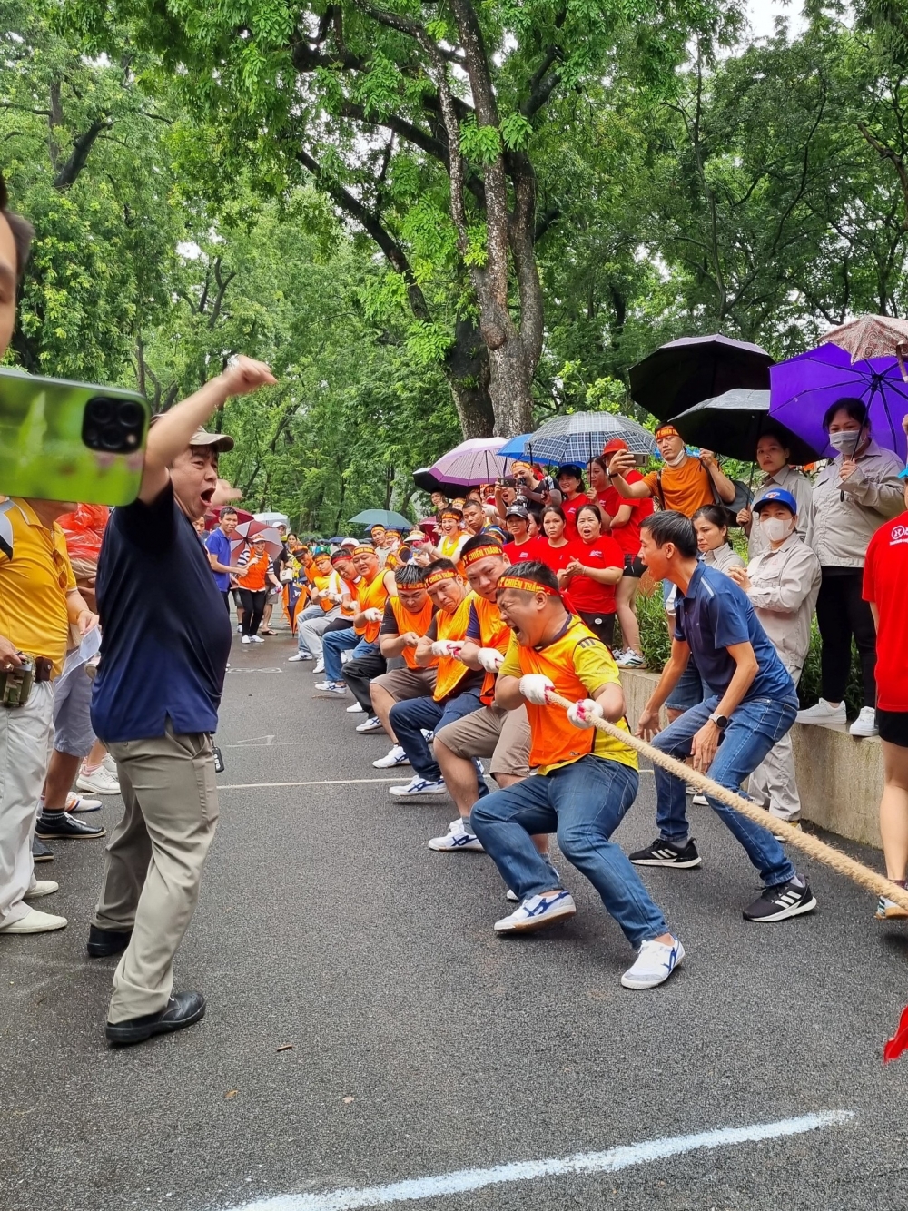 Hơn 300 vận động viên tham gia Ngày hội Văn hóa, thể thao CNVCLĐ ngành Công Thương Hà Nội