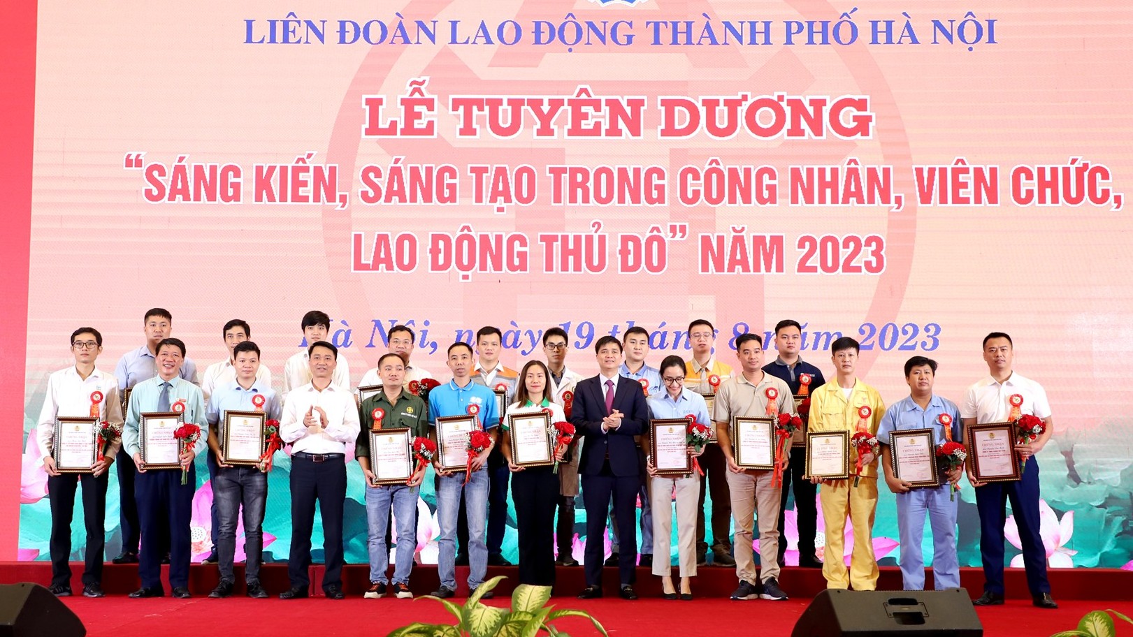 Tưng bừng ngày hội tuyên dương cán bộ Công đoàn cơ sở và tôn vinh thợ giỏi, game bài uy tín
 sáng tạo Thủ đô năm 2023