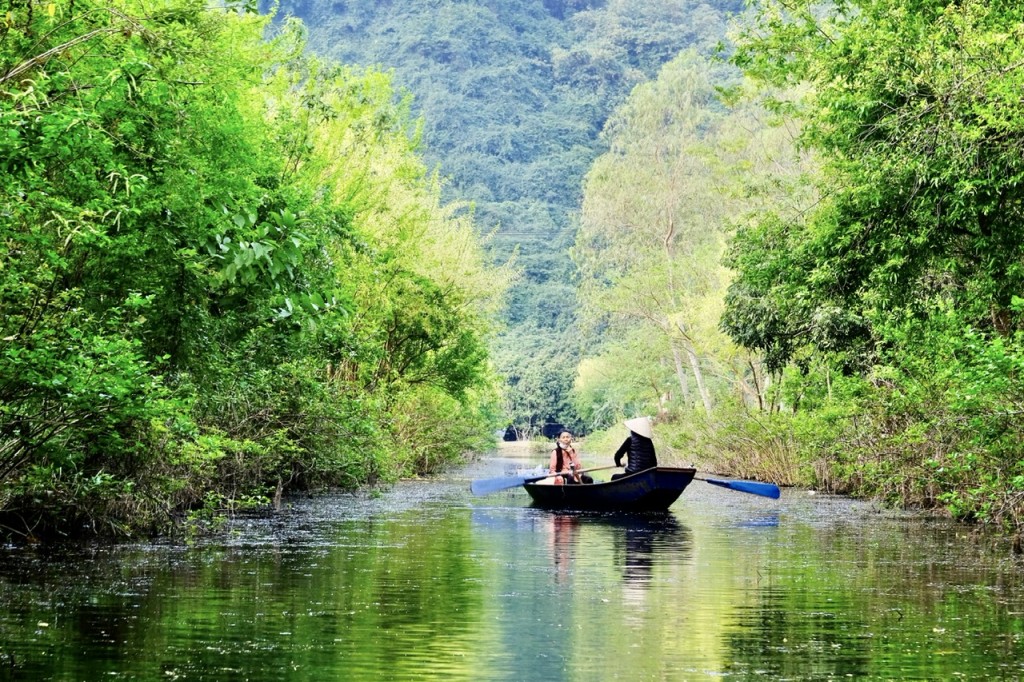 Đẹp lãng mạn suối Yến mùa Thu