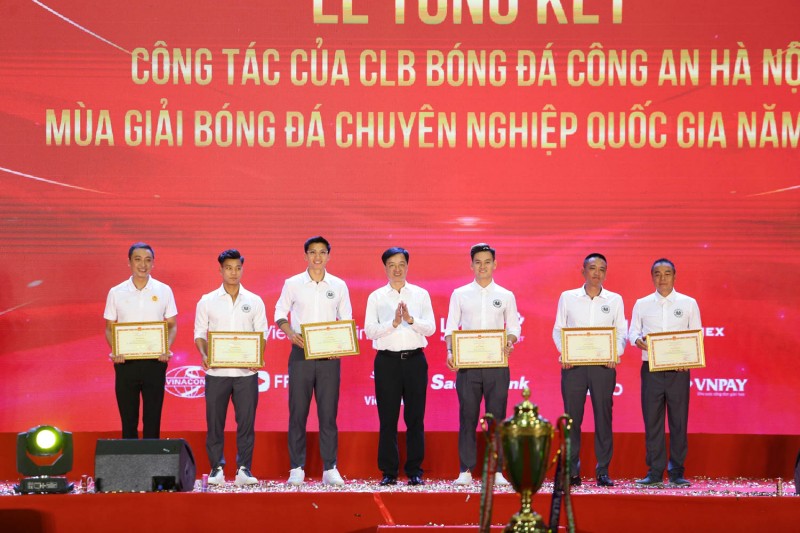 CLB bóng đá Công an Hà Nội tổng kết mùa giải bóng đá chuyên nghiệp quốc gia năm 2023