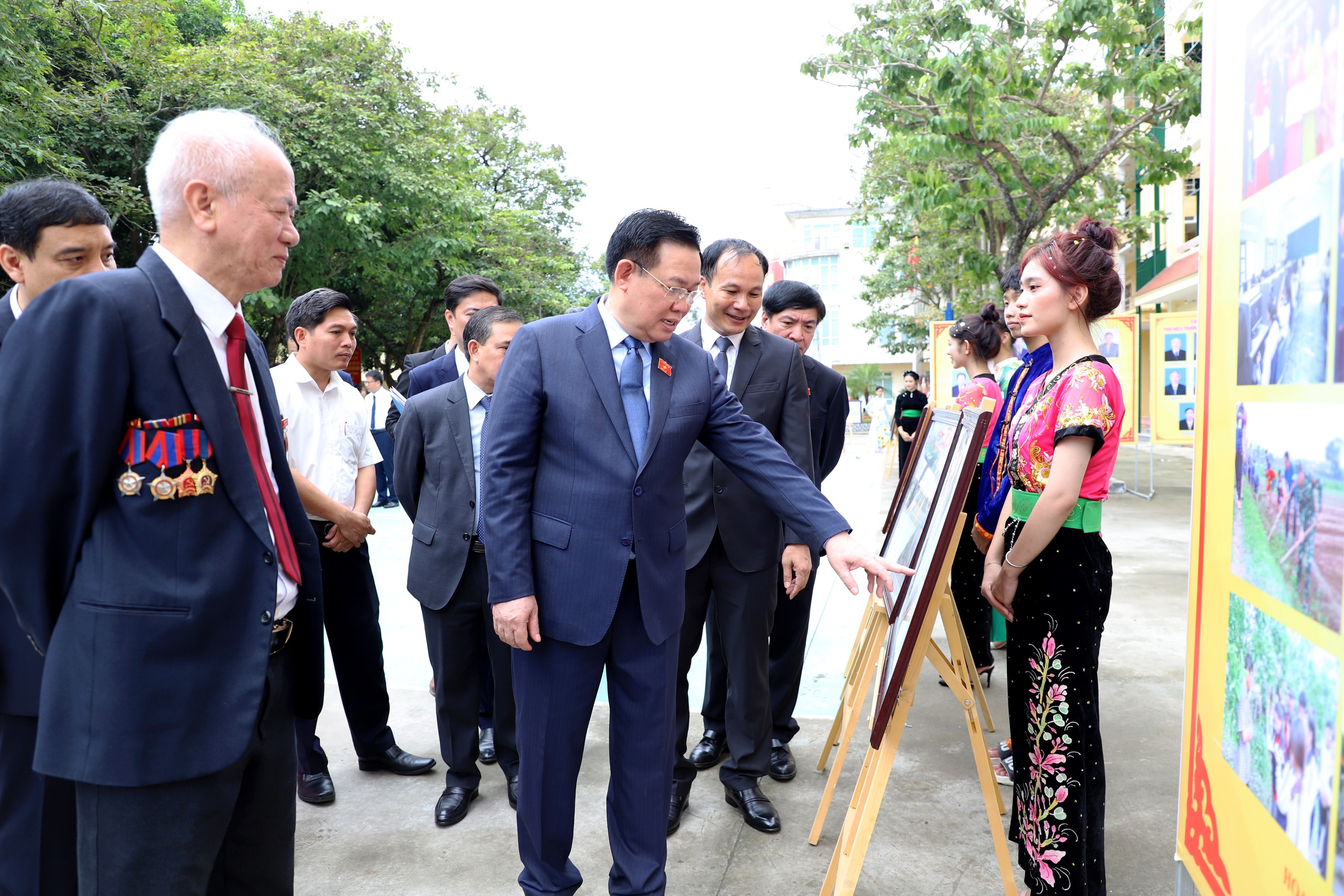 Chủ tịch Quốc hội Vương Đình Huệ: Trường Hữu nghị T78 là cầu nối vun đắp thêm mối quan hệ đặc biệt Việt- Lào