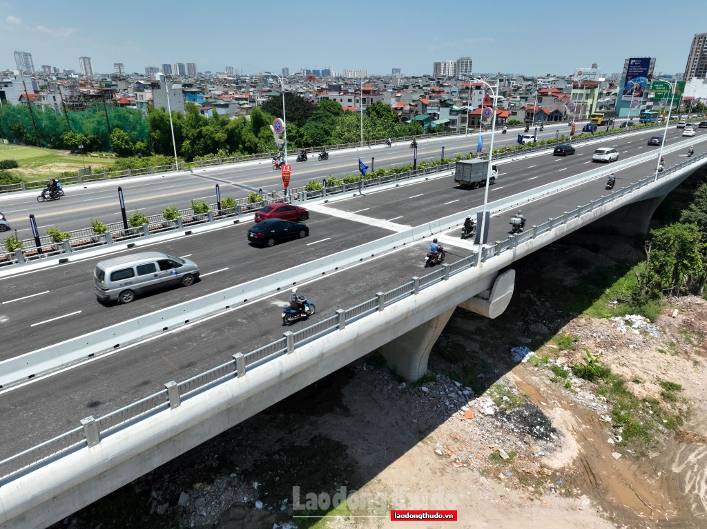 Cầu Vĩnh Tuy không còn là "điểm đen" ùn tắc trong giờ cao điểm