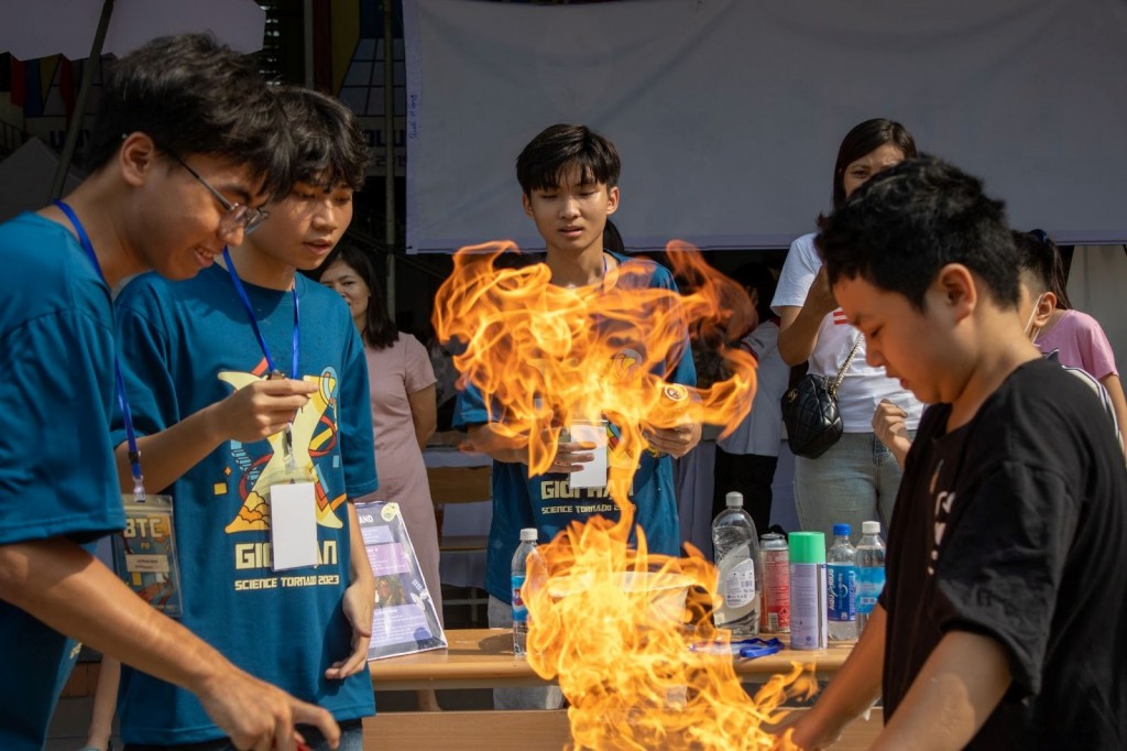 Khám phá khoa học diệu kỳ cùng các Amsers tại Triển lãm Science Tornado 2023