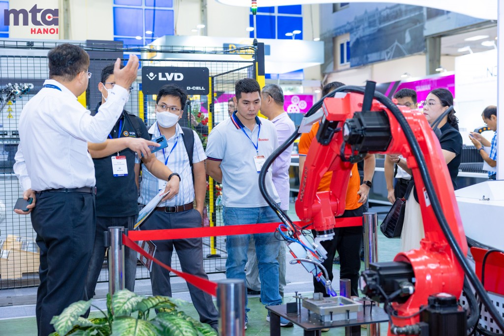 Hơn 140 nhà sản xuất trưng bày tham gia Triển lãm quốc tế hàng đầu về ngành cơ khí