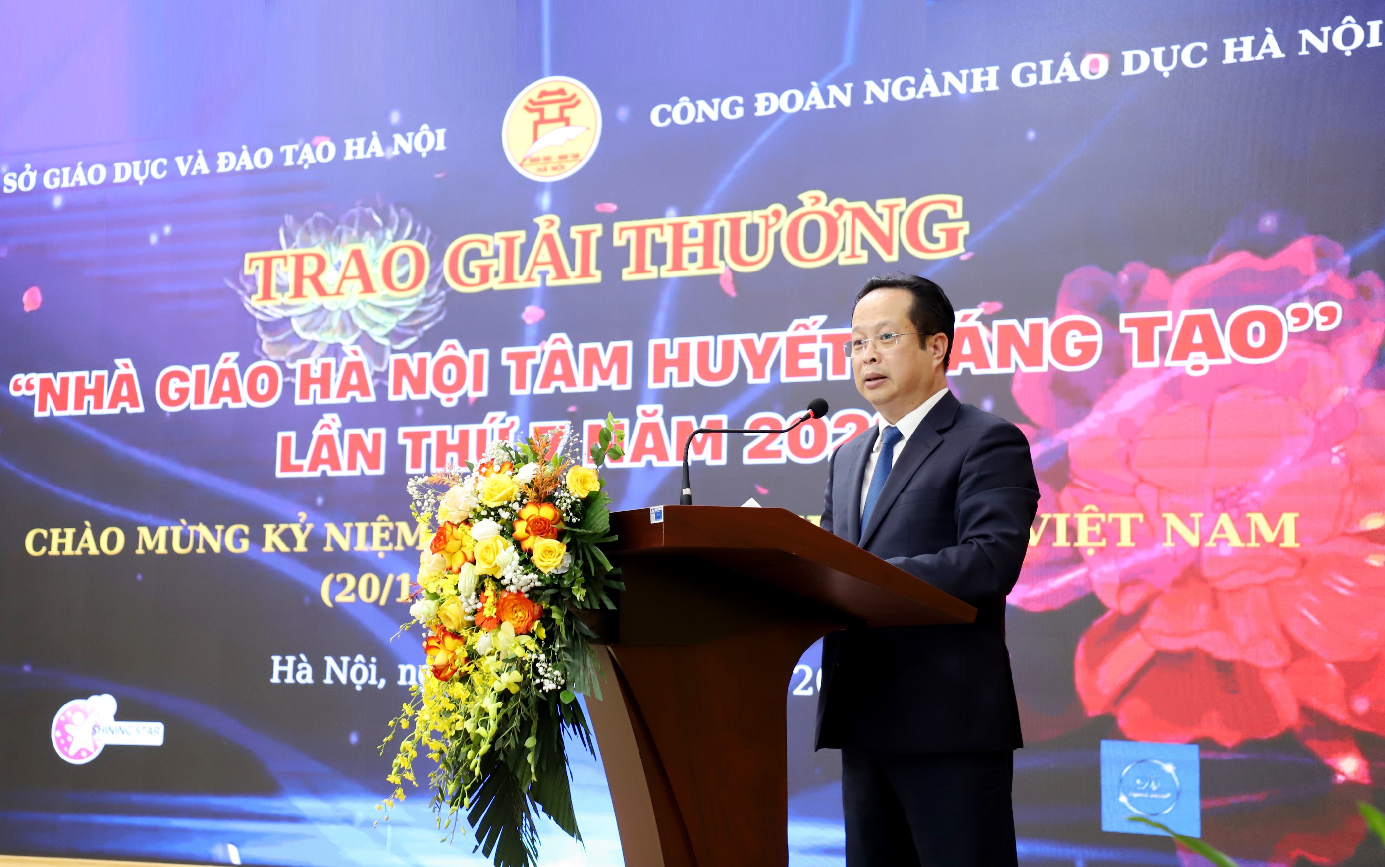 Vinh danh 135 nhà giáo đạt giải thưởng “Nhà giáo Hà Nội tâm huyết, sáng tạo” lần thứ 7