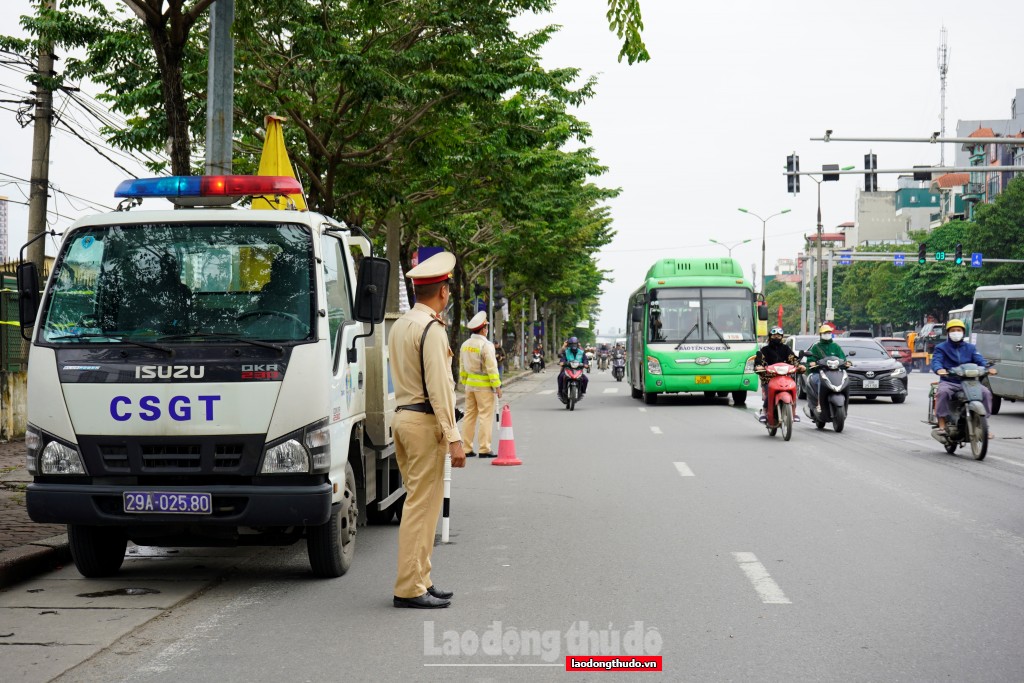 Tăng cường công tác kiểm tra, xử lý vi phạm hoạt động kinh doanh vận tải hành khách