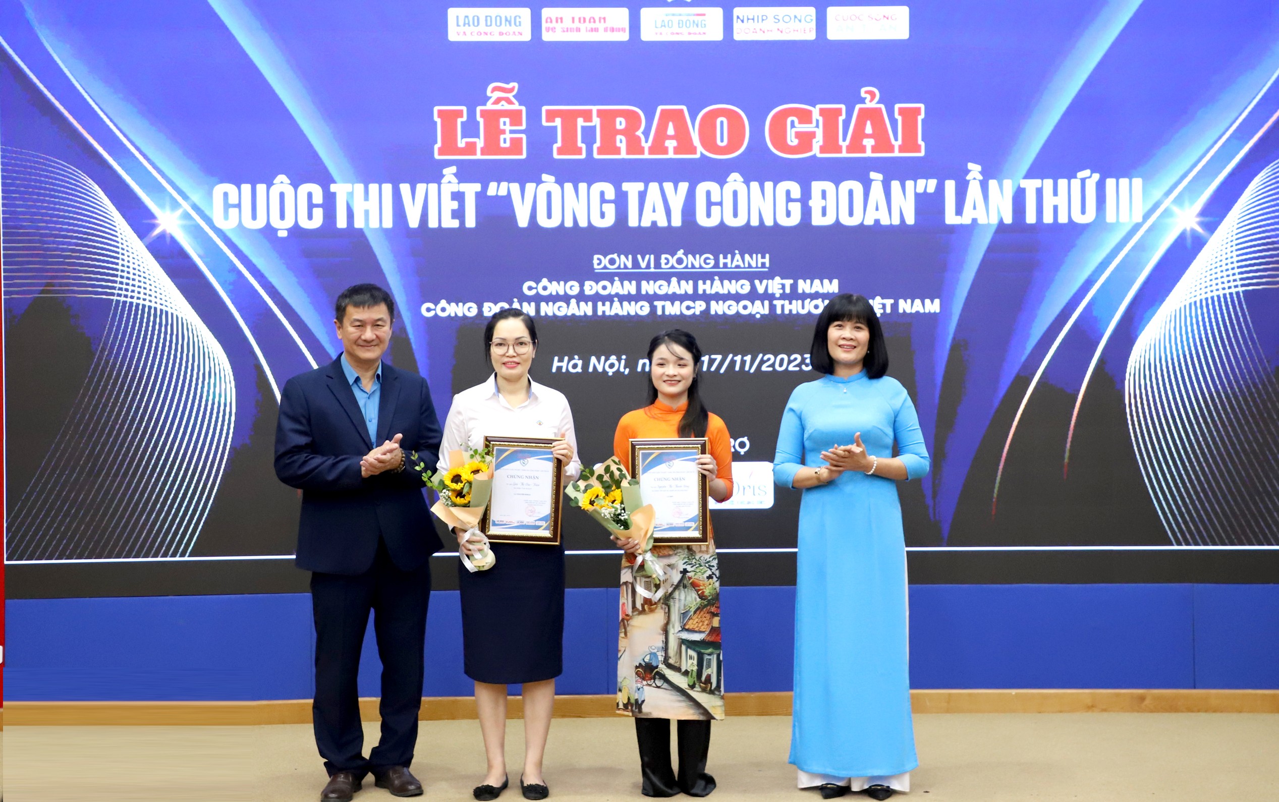 Trao giải thưởng Cuộc thi viết “Vòng tay Công đoàn” lần thứ III