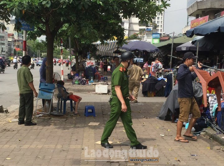 Quận Đống Đa kiên quyết giải tỏa các điểm chợ tự phát