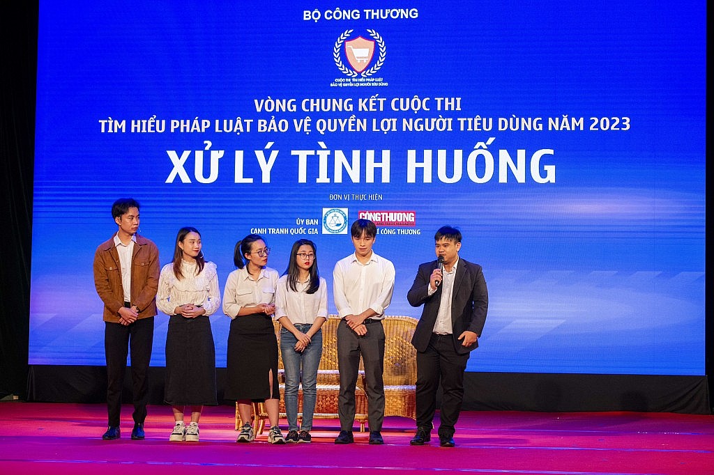 Sôi nổi Chung kết thi “Tìm hiểu pháp luật bảo vệ quyền lợi người tiêu dùng năm 2023”