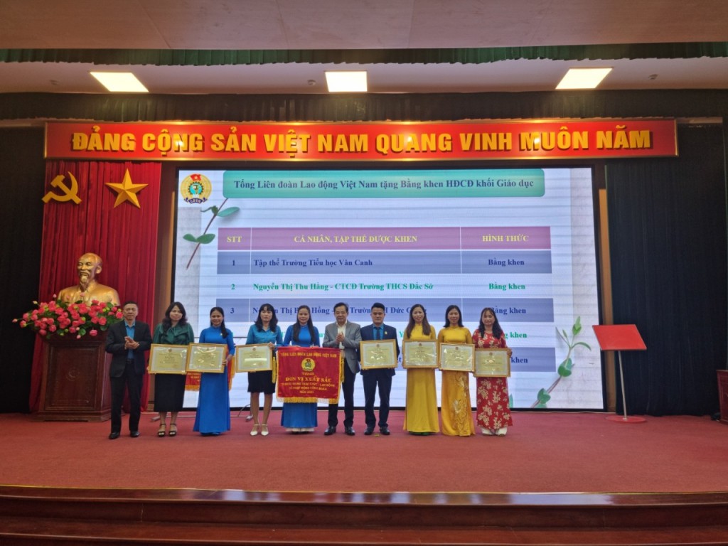 LĐLĐ huyện Hoài Đức tổng kết công tác Công đoàn năm 2023, phát động thi đua năm 2024