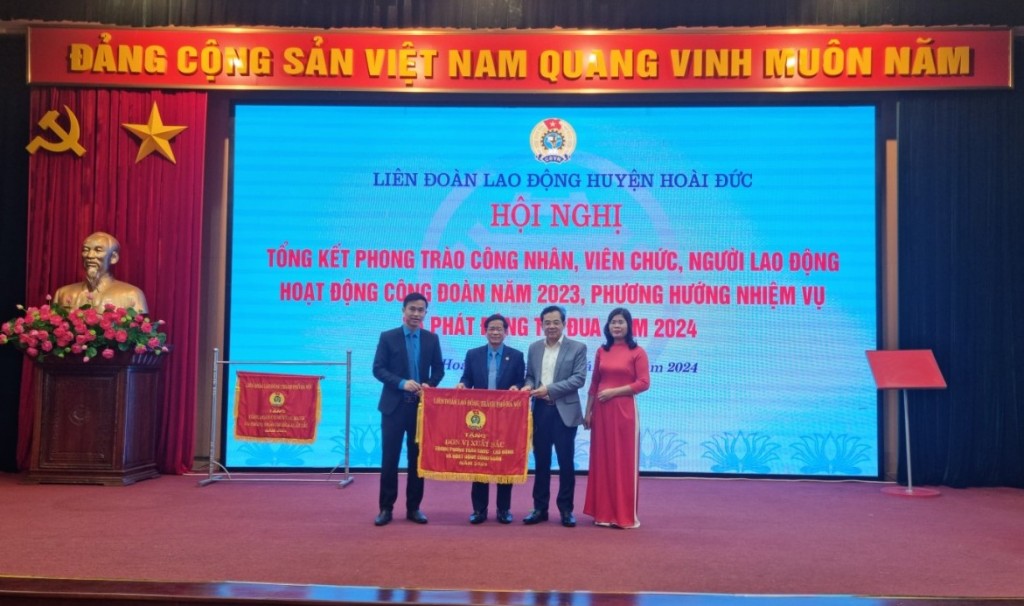 LĐLĐ huyện Hoài Đức tổng kết công tác Công đoàn năm 2023, phát động thi đua năm 2024