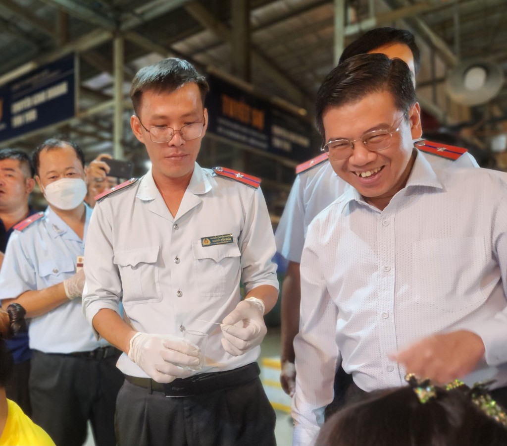 Sở An toàn thực phẩm “vi hành” đầu năm: Xây thực phẩm sạch, chống thực phẩm bẩn