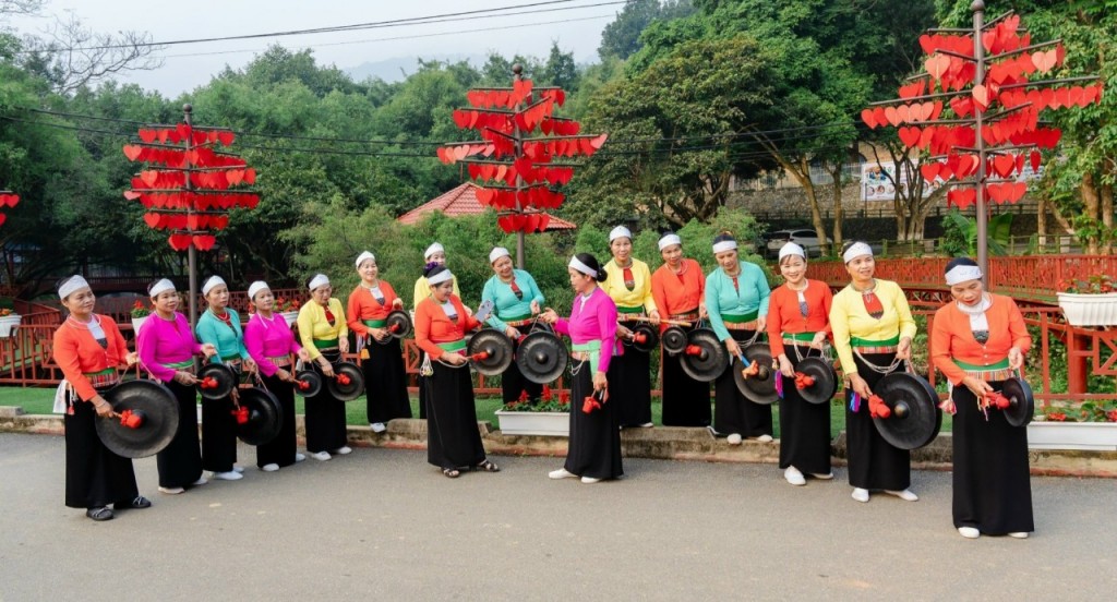 Tiếng cồng chiêng gọi mùa Xuân