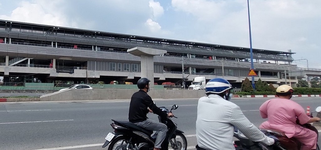 Chạy thử nghiệm xuyên Tết đoàn tàu metro số 1