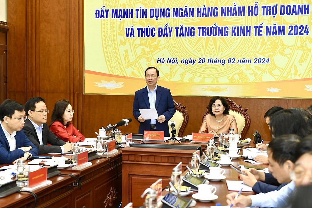 Đẩy mạnh tín dụng ngân hàng từ những tháng đầu năm