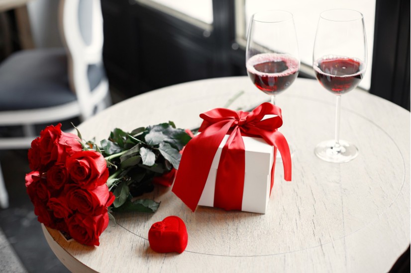 Valentine trắng - ai được tặng quà?