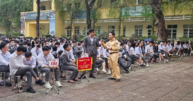 Tăng cường tuyên truyền an toàn giao thông cho học sinh