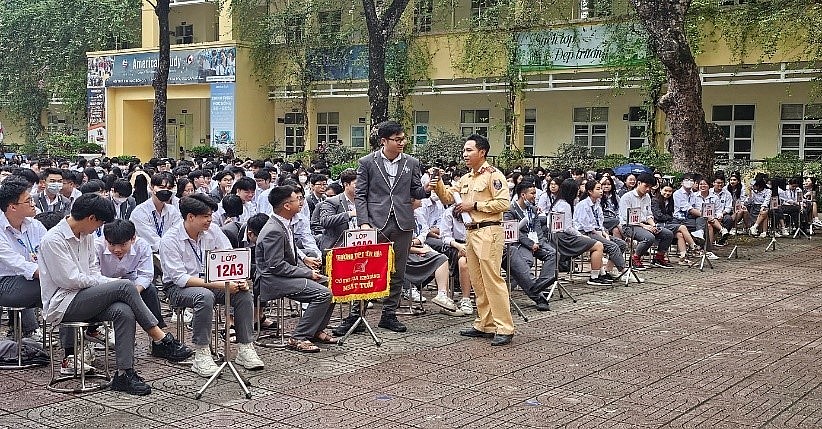 Tăng cường tuyên truyền an toàn giao thông cho học sinh