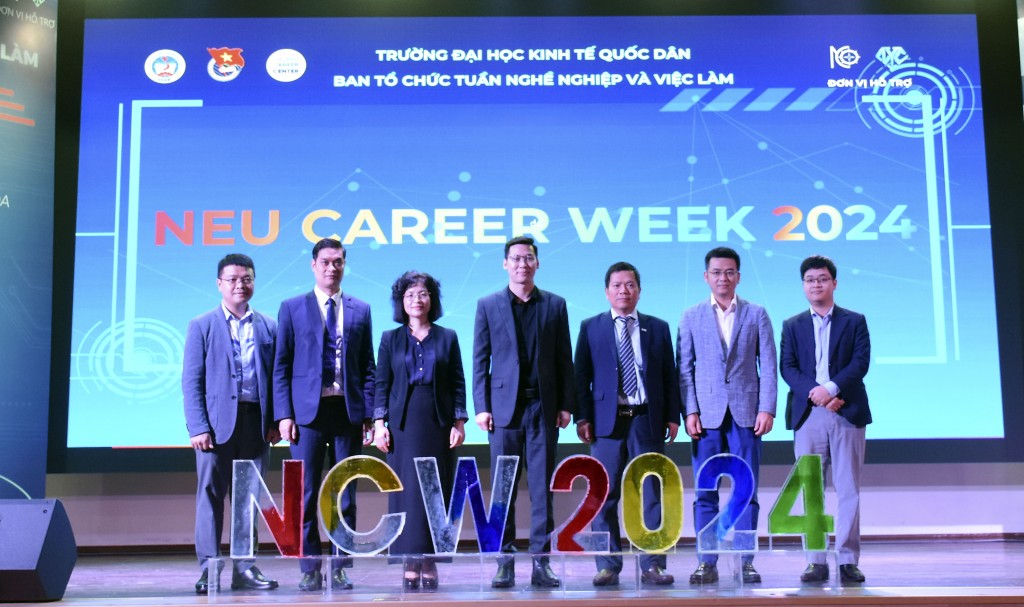 Khai mạc Tuần Nghề nghiệp và Việc làm - NEU Career Week 2024