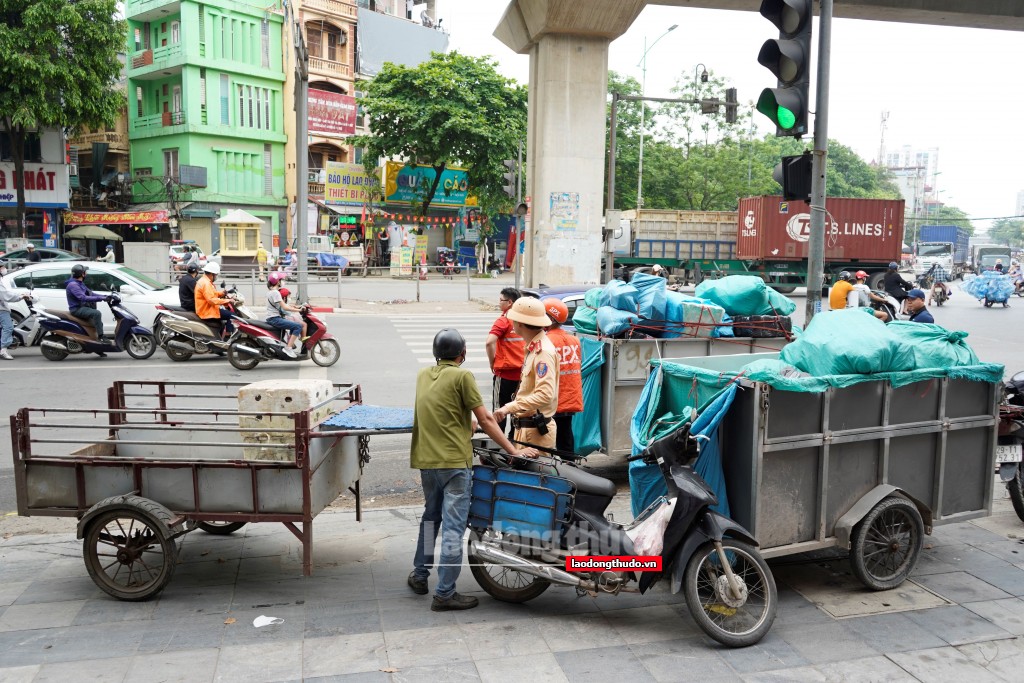 Công an Hà Nội thành lập 5 Tổ công tác xử lý vi phạm giao thông, phòng chống tội phạm