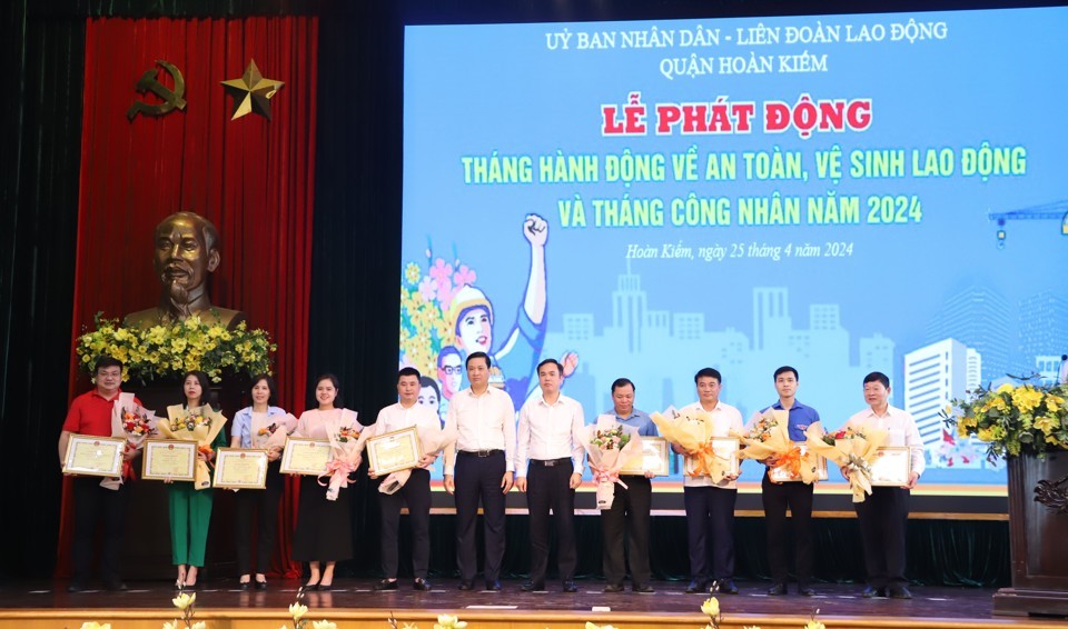 Quận Hoàn Kiếm phát động Tháng hành động về ATVSLĐ và Tháng Công nhân năm 2024