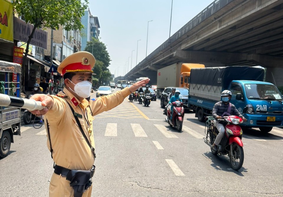 Tăng cường tuần tra kiểm soát đảm bảo giao thông cho người dân di chuyển thuận lợi