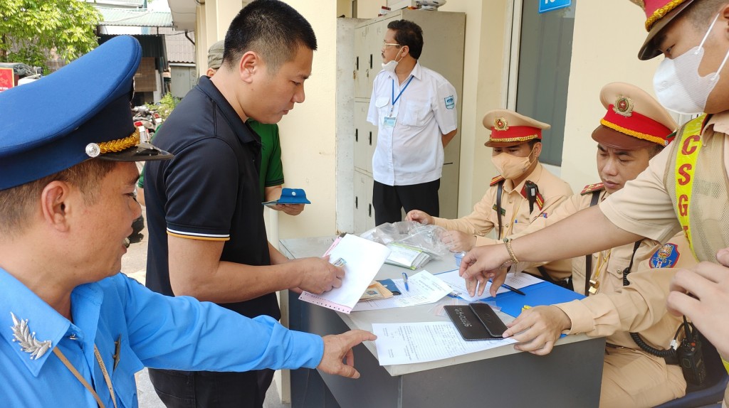 Tăng cường tuần tra kiểm soát đảm bảo giao thông cho người dân di chuyển thuận lợi