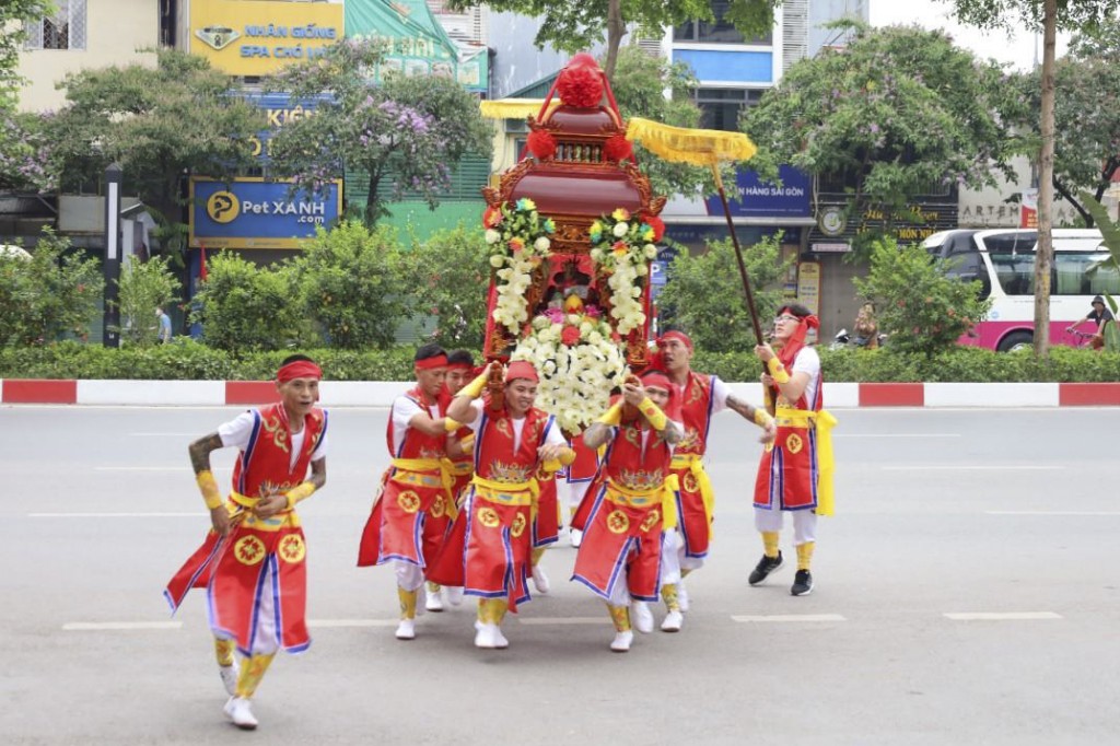 Quận Ba Đình: Rộn ràng Lễ hội kỷ niệm 981 năm Thập tam trại