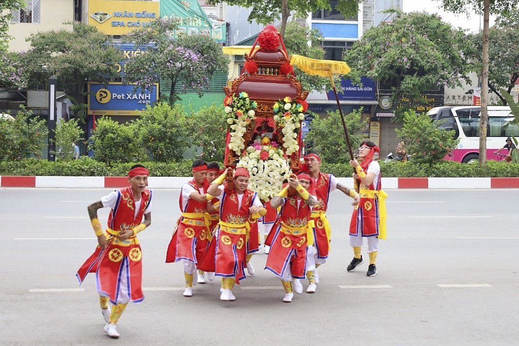 Quận Ba Đình: Rộn ràng Lễ hội kỷ niệm 981 năm Thập tam trại