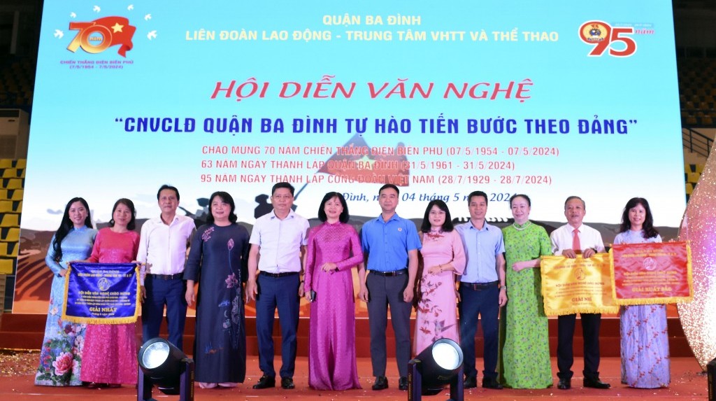 Đặc sắc Hội diễn văn nghệ CNVCLĐ quận Ba Đình năm 2024