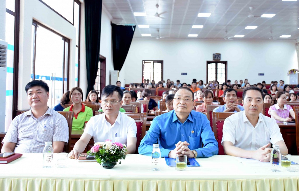 TRỰC TUYẾN: Đối thoại về chính sách pháp luật, chế độ bảo hiểm và chăm sóc sức khỏe cho người game bài uy tín
