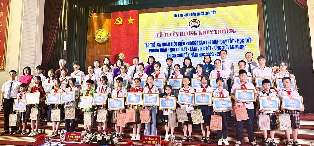 Sơn Tây: Nỗ lực xây dựng phong trào thi đua “Dạy tốt - Học tốt”