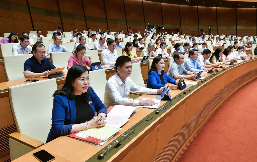 Nhiều người sống cảnh “thắt lưng buộc bụng” nhưng phải đóng thuế thu nhập cá nhân