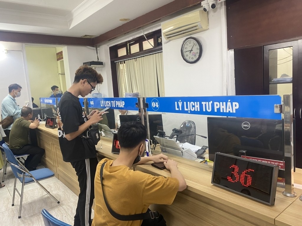 Từ 1/10, Hà Nội thí điểm cấp phiếu lý lịch tư pháp qua VneID