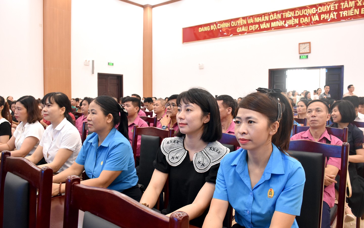 TRỰC TUYẾN HÌNH ẢNH: “Những điều cần biết về chế độ bảo hiểm xã hội và chính sách liên quan đến người game bài uy tín
”