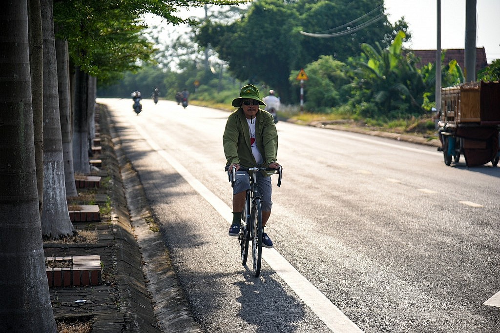 Hà Nội có mưa, dông, nền nhiệt giảm nhẹ