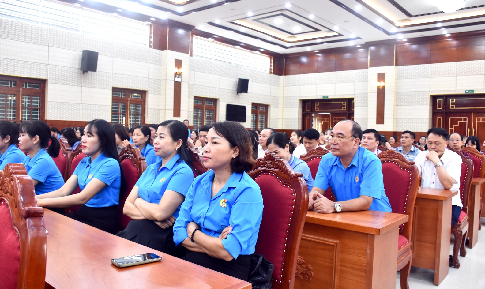 TRỰC TUYẾN: Chuyên đề "Những điểm mới về chính sách liên quan đến NLĐ và cách nhận diện, phòng tránh lừa đảo qua mạng"