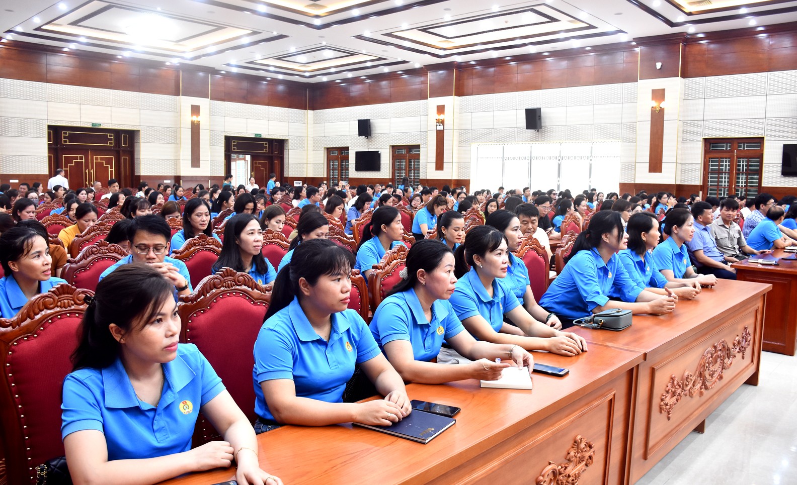 TRỰC TUYẾN: Chuyên đề "Những điểm mới về chính sách liên quan đến NLĐ và cách nhận diện, phòng tránh lừa đảo qua mạng"