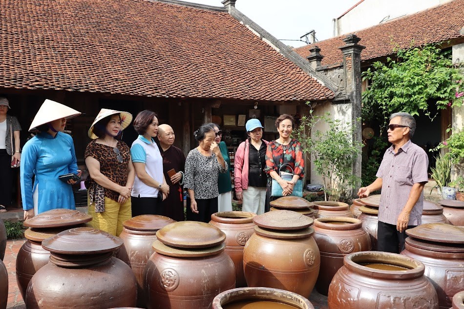 Nâng cao quyền năng kinh tế của phụ nữ