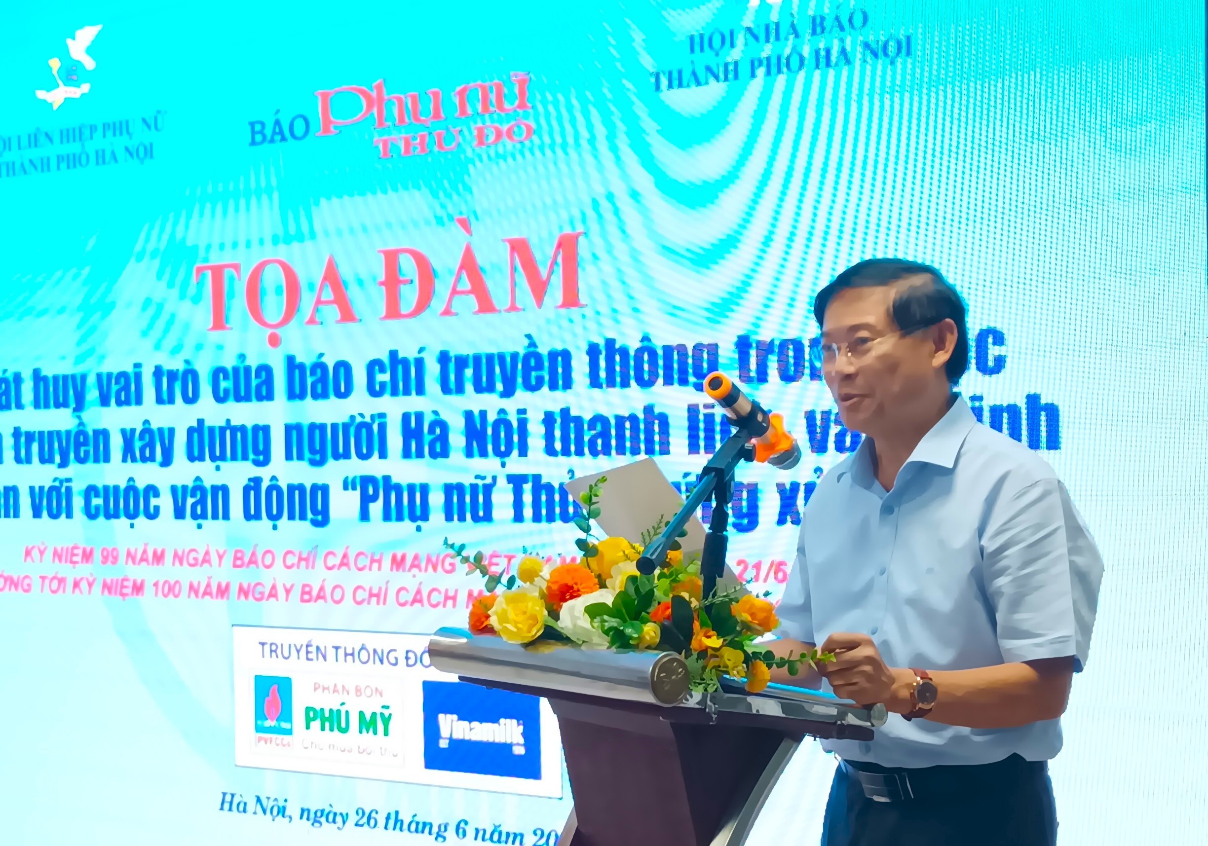 Báo chí trong tuyên truyền xây dựng người Hà Nội thanh lịch văn minh